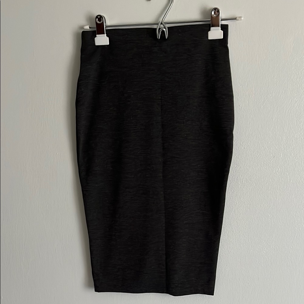 Forever 21 Grey Stretchy Pencil Skirt